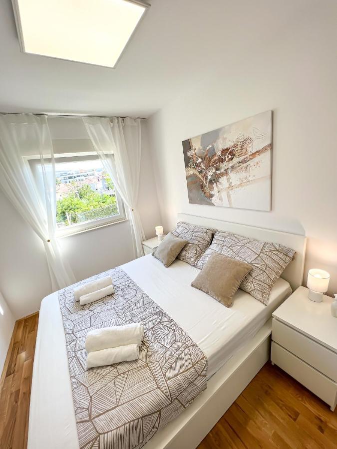 Holiday Star Apartment Τρογκίρ Εξωτερικό φωτογραφία