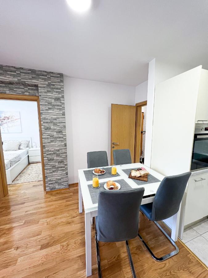 Holiday Star Apartment Τρογκίρ Εξωτερικό φωτογραφία