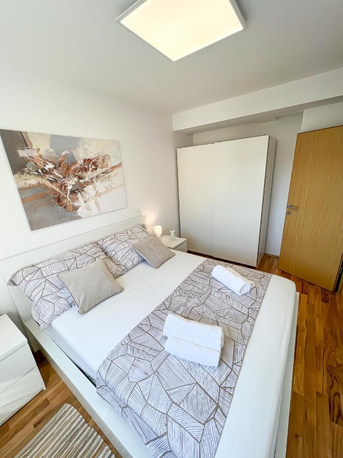 Holiday Star Apartment Τρογκίρ Εξωτερικό φωτογραφία